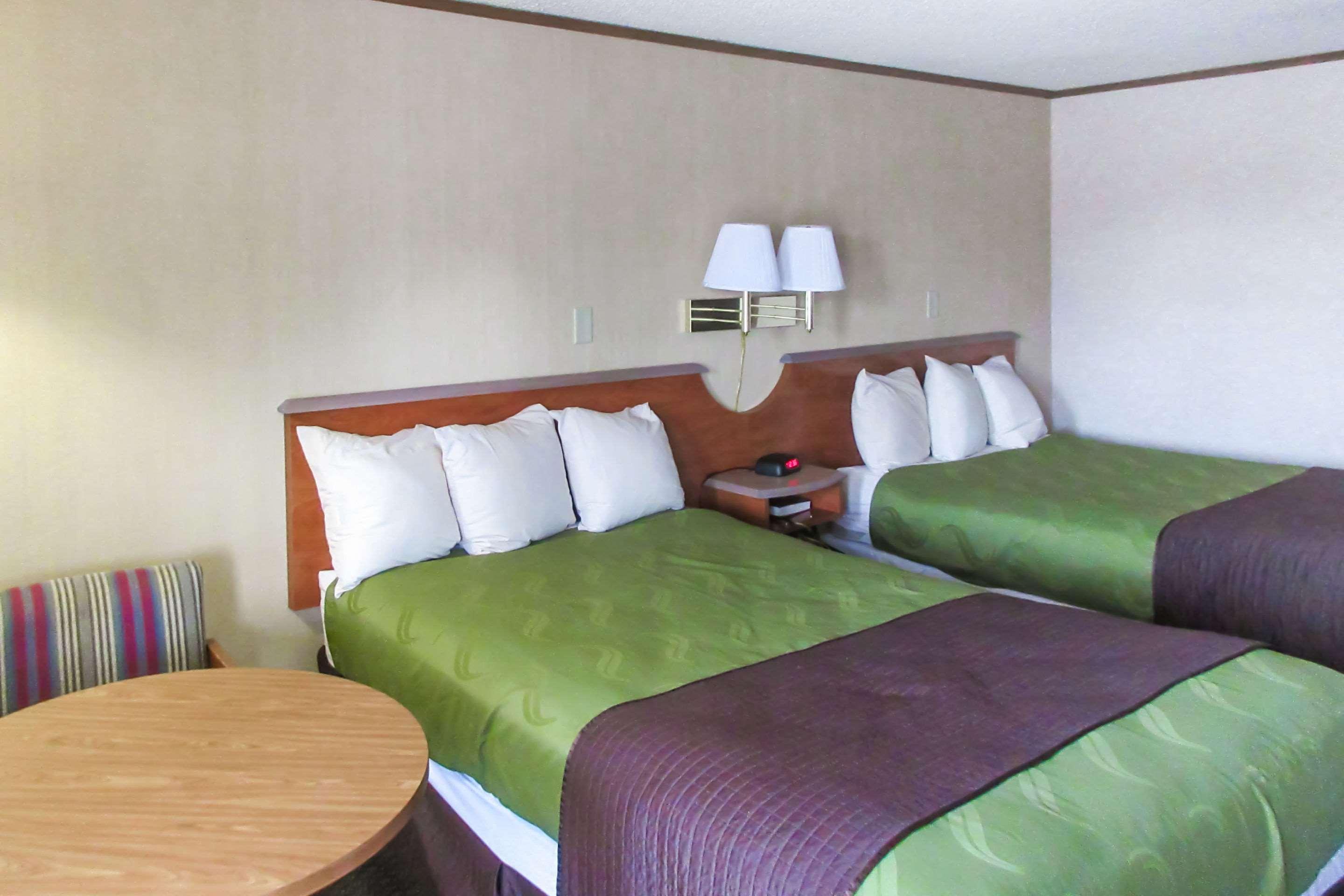 Days-Inn By Wyndham Liverpool-Syracuse Bagian luar foto