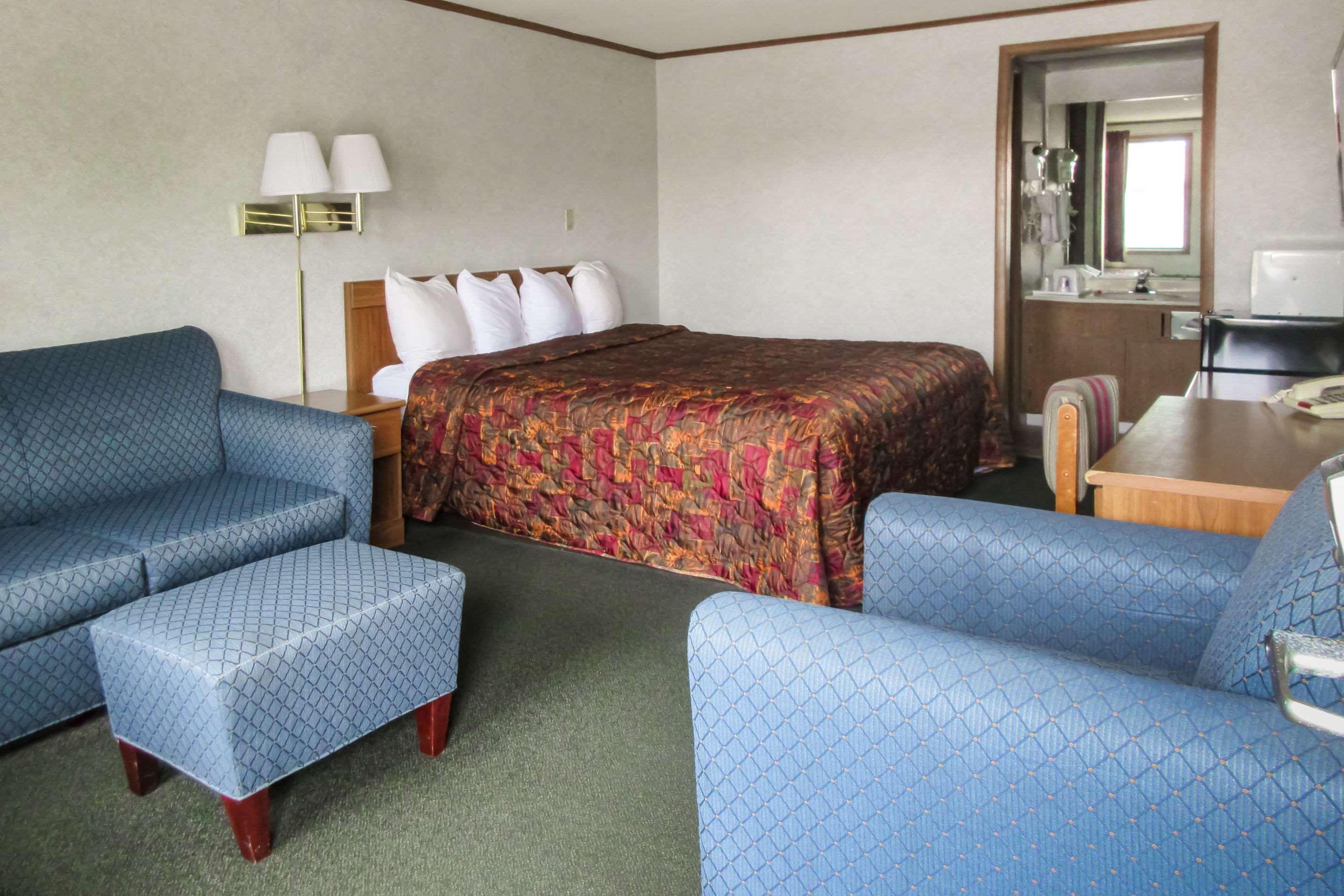 Days-Inn By Wyndham Liverpool-Syracuse Bagian luar foto